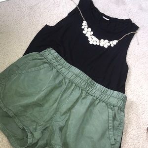 Army Green American Eagle Shorts!